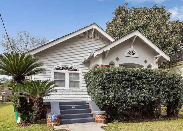 Property at 128 Lake Ave, Metairie, LA, 70005, 2 beds, 1 bath, [object Object]