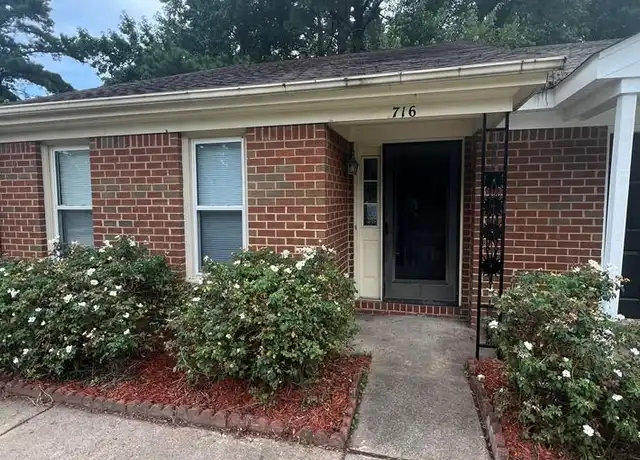 Property at 716 Wickford Dr, Chesapeake, VA, 23320, 2 beds, 1 bath, [object Object]