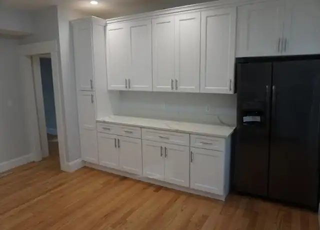 Property at 194 Fellsway W Unit 3, Medford, MA, 02155, 4 beds, 2 baths, [object Object]