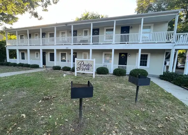 Property at 402 S Holly St, Greenville, NC, 27858, 1 bed, 1 bath, [object Object]