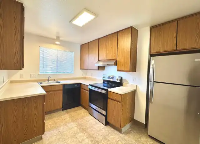 Property at 554 Bancroft Ave Unit 101, San Leandro, CA, 94577, 2 beds, 1 bath, [object Object]
