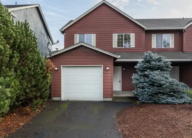 Property at 585 N 9th St, St Helens, OR, 97051, 3 beds, 2 baths, [object Object]