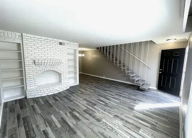 Property at Regents Walk - 777 Bateswood Dr, Houston, TX, 77079, 2 beds, 1.5 baths, [object Object]