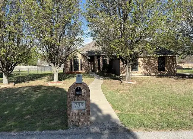 Property at 788 Robin Ct, Springtown, TX, 76082, 3 beds, 2 baths, [object Object]