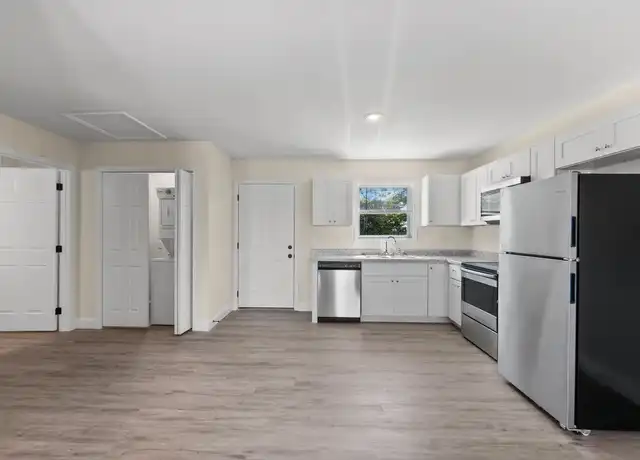 Property at 204 Coles Hl, Jackson, MO, 63755, 1 bed, 1 bath, [object Object]