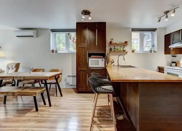 Property at 170 De Chantle Rd, San Antonio, TX, 78201, 1 bed, 1 bath, [object Object]