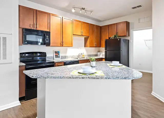 Photo of 8150 Point Meadows Dr, Jacksonville, FL 32256