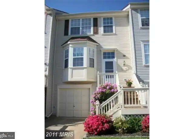 Property at 219 Frazer Dr, Purcellville, VA, 20132, 3 beds, 2.5 baths, [object Object]