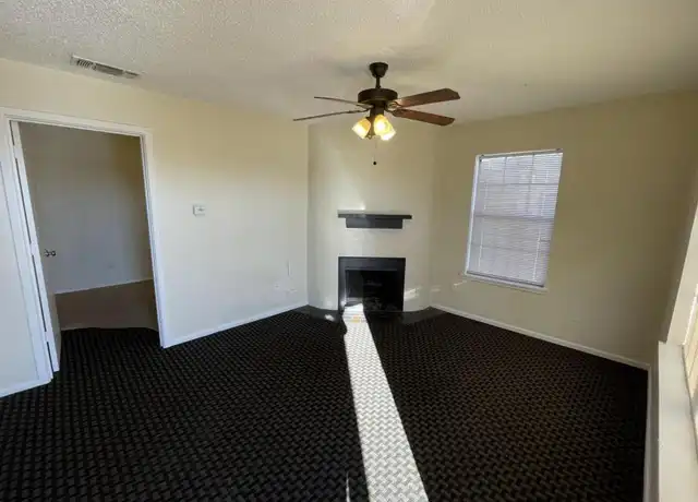Property at 2506 20th St Unit 5, Lubbock, TX, 79410, 1 bed, 1 bath, [object Object]