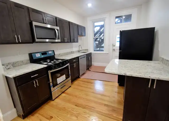 Property at 31 Harvard St Unit 2, Brookline, MA, 02445, 4 beds, 2 baths, [object Object]