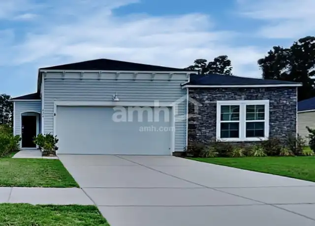 Property at 424 Spanish Wells Rd, Summerville, SC, 29486, 4 beds, 2 baths, [object Object]