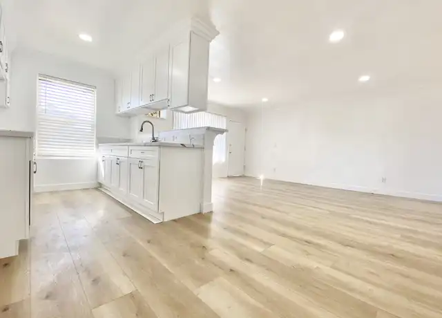 Property at 5224 Lexington Ave Unit 10, Los Angeles, CA, 90029, 1 bed, 1 bath, [object Object]