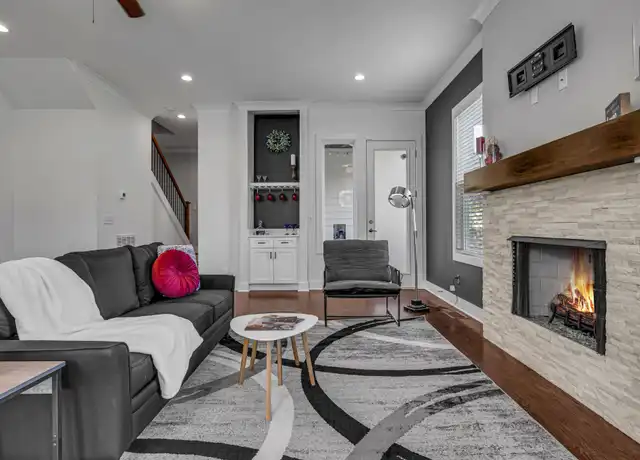 Property at 1807 14th Ave N, Nashville, TN, 37208, 3 beds, 2.5 baths, [object Object]