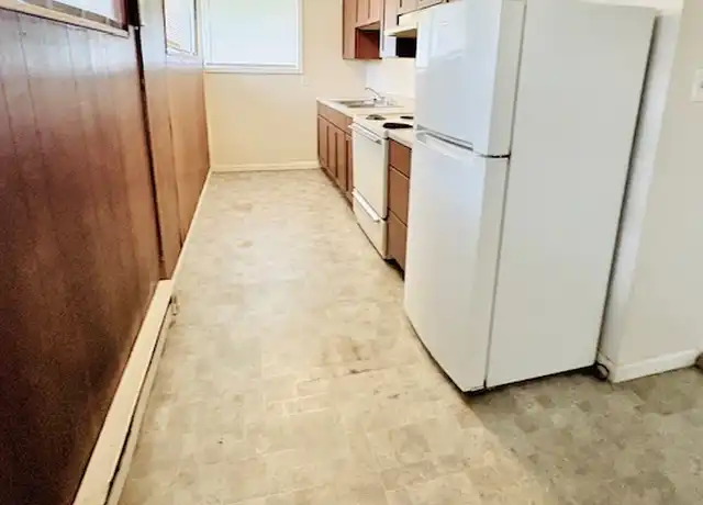 Property at 2320 E University Ave Unit 2, Urbana, IL, 61802, 1 bed, 1 bath, [object Object]