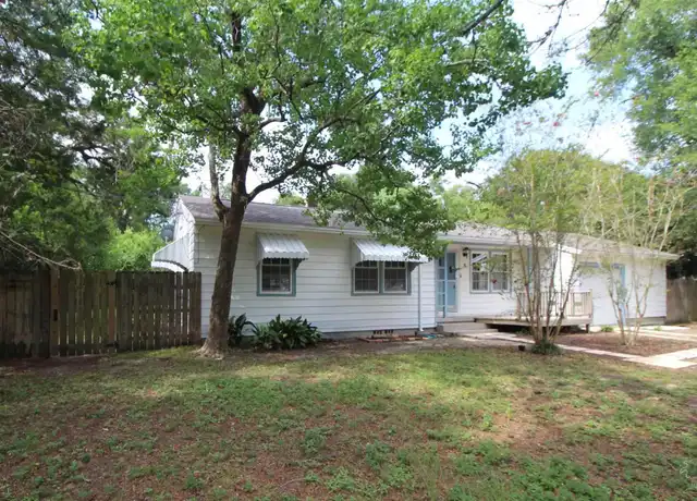 Property at 9 Mandalay Dr, Pensacola, FL, 32507, 3 beds, 1.5 baths, [object Object]