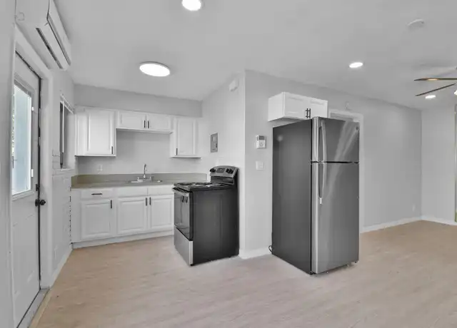 Property at 6101 NW 9th Ct Unit 2, Margate, FL, 33063, 1 bed, 1 bath, [object Object]