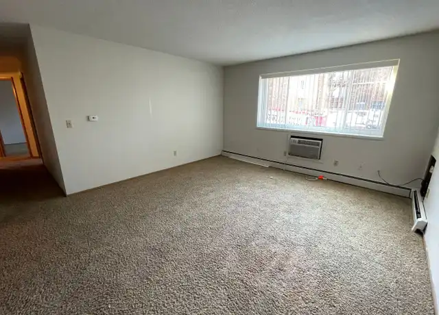 Property at 2030 1st Ave NE #200, Cedar Rapids, IA, 52402, 2 beds, 1 bath, [object Object]