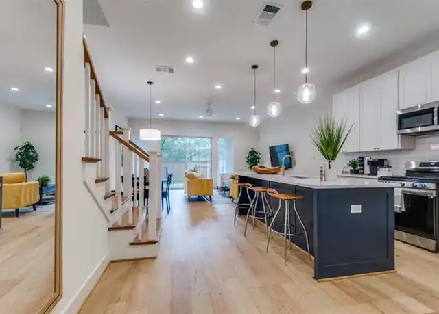 Property at 1007 Mount Auburn Ave, Dallas, TX, 75223, 3 beds, 2.5 baths, [object Object]