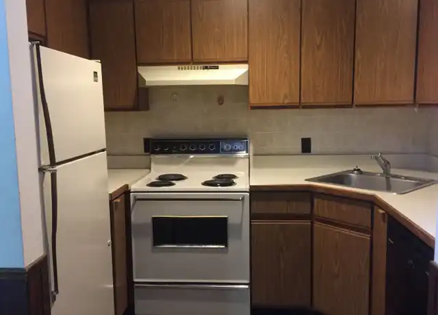 Property at 2042 Lenhart Rd Unit J, Hatfield, PA, 19440, 2 beds, 1 bath, [object Object]
