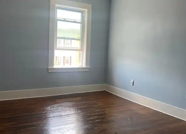 Property at 853 Western Ave Unit 3, Lynn, MA, 01905, 1 bed, 1 bath, [object Object]