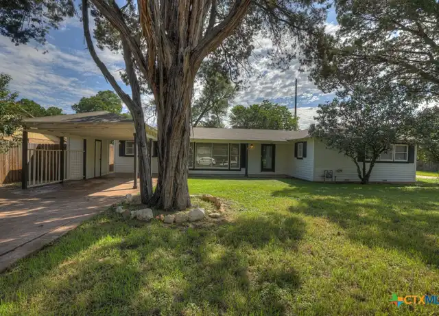 Property at 550 California Blvd, New Braunfels, TX, 78130, 3 beds, 2 baths, [object Object]