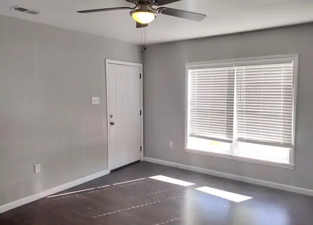 Property at 1047 Poinsettia, San Antonio, TX, 78202, 3 beds, 2 baths, [object Object]