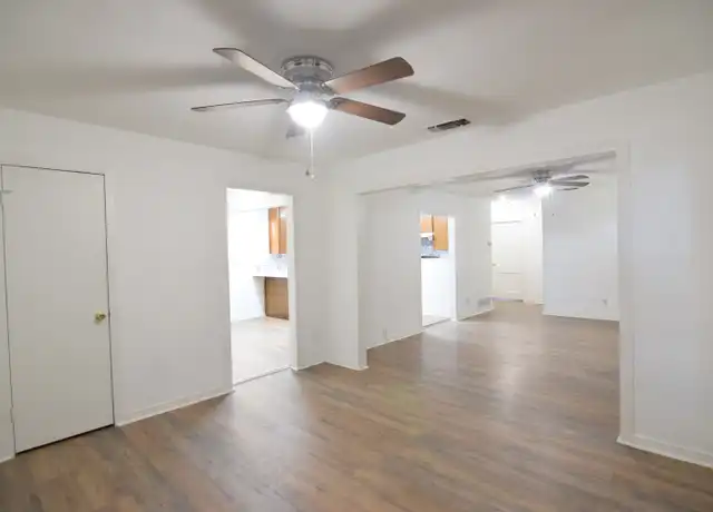Property at 301 S 7th St, Copperas Cove, TX, 76522, 3 beds, 1 bath, [object Object]