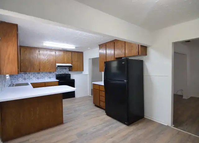 Property at 301 S 7th St, Copperas Cove, TX, 76522, 3 beds, 1 bath, [object Object]