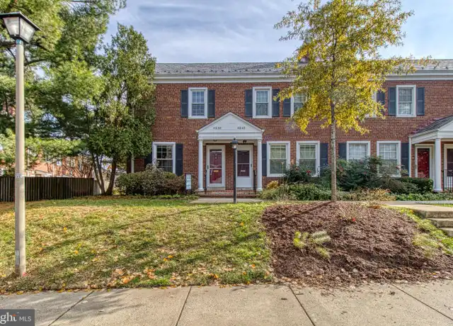 Property at 4638 30th Rd S, Arlington, VA, 22206, 2 beds, 2 baths, [object Object]