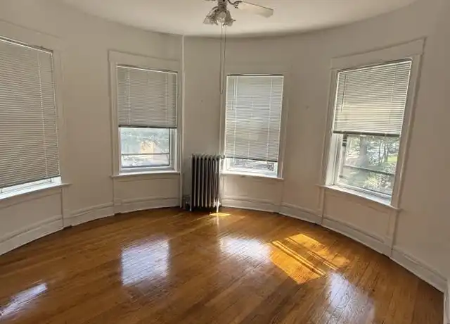 Property at 1432 N Hoyne Ave, Chicago, IL, 60622, 3 beds, 1 bath, [object Object]