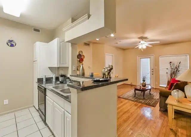 Property at 1330 Old Spanish Trl #5204, Houston, TX, 77054, 1 bed, 1 bath, [object Object]