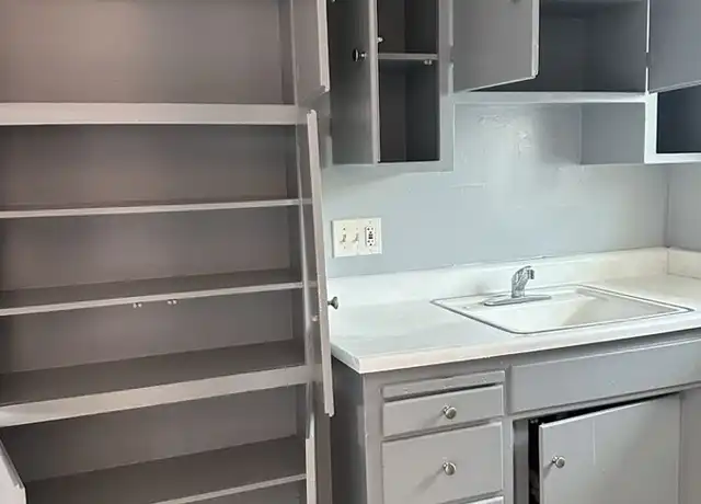 Property at 701 Plaza Ave Unit 56, Sacramento, CA, 95815, 1 bed, 1 bath, [object Object]