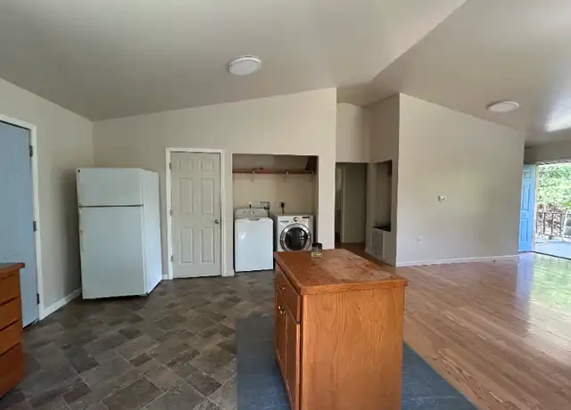 Property at 649 Wadlow Gap Rd, Kingsport, TN, 37660, 2 beds, 1 bath, [object Object]