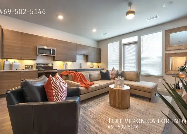 Property at 3030 Elizabeth St, Dallas, TX, 75204, 1 bed, 1 bath, [object Object]