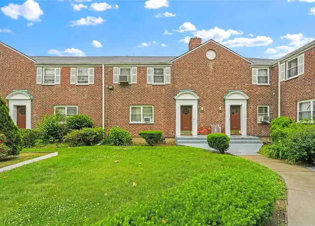 Property at 13123 234th St, Rosedale, NY, 11422, 1 bed, 1 bath, [object Object]