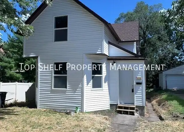 Property at 1529 11th St, Des Moines, IA, 50314, 3 beds, 1.5 baths, [object Object]