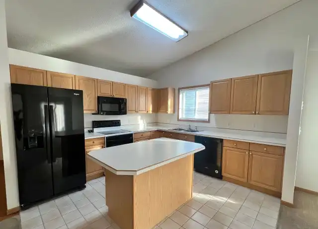 Property at 1829 49th St S, Fargo, ND, 58103, 3 beds, 2 baths, [object Object]