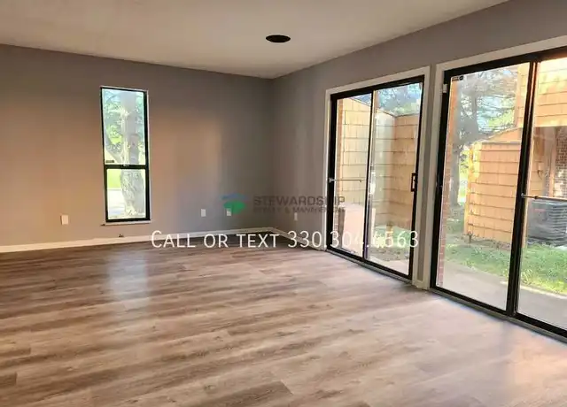 Property at 695 Carroll St, Akron, OH, 44304, 5 beds, 5 baths, [object Object]