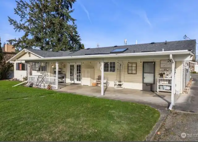 Property at 404 4th Ave SE, Pacific, WA, 98047, 3 beds, 2 baths, [object Object]