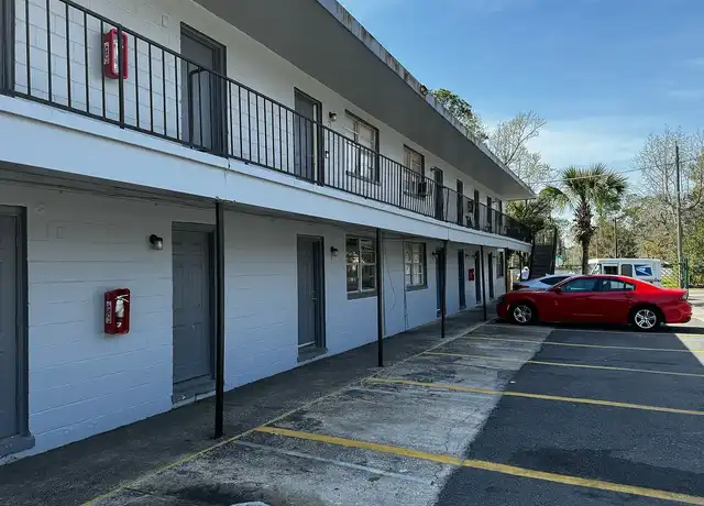 Property at 5141 Shenandoah Ave, Jacksonville, FL, 32254, 1-3 bed, 1-2 bath, [object Object]