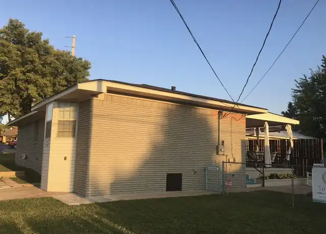 Property at 702 S Mission St, Sapulpa, OK, 74066, 5 beds, 2.5 baths, [object Object]