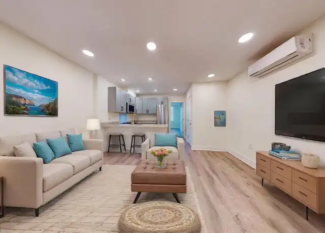 Property at 1821 T St NW #202, Washington, DC, 20009, 1 bed, 1 bath, [object Object]