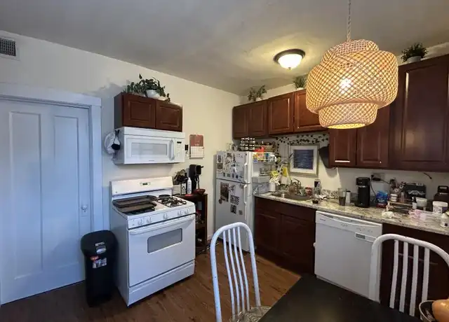 Property at 2555 W Eastwood Ave, Chicago, IL, 60625, 1 bed, 1 bath, [object Object]