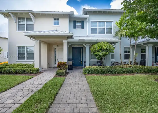 Property at 5180 Eucalyptus Dr #3, Hollywood, FL, 33021, 3 beds, 2.5 baths, [object Object]