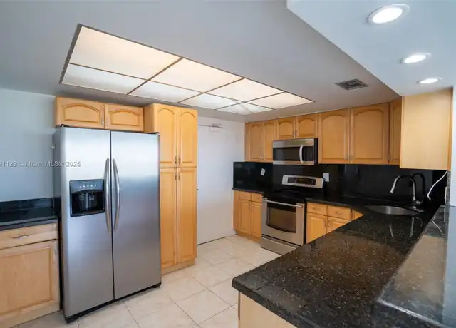Property at 3800 Galt Ocean Dr #1215, Fort Lauderdale, FL, 33308, 2 beds, 2 baths, [object Object]