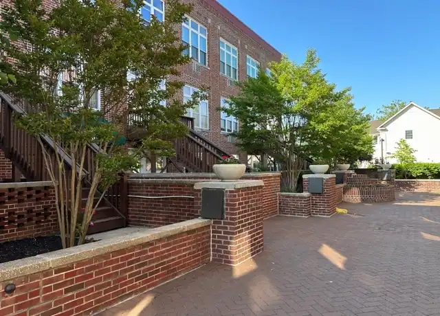 Property at 515 Trinity Pl Unit 2CN, Westfield, NJ, 07090, 2 beds, 1.5 baths, [object Object]