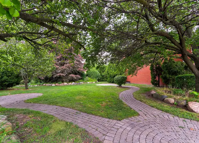 Photo of 27239 Hoover Rd, Warren, MI 48093