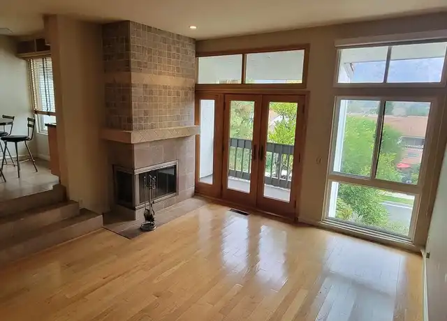 Property at 17087 Palisades Cir, Pacific Palisades, CA, 90272, 2 beds, 3.5 baths, [object Object]