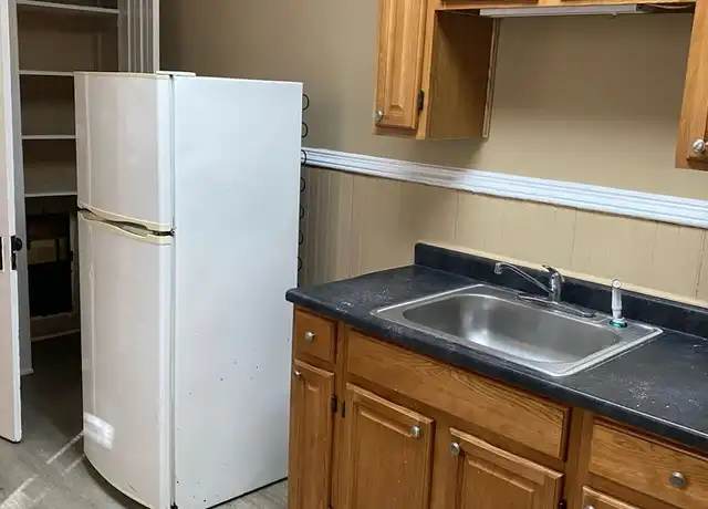 Property at 1007 N 10th St Unit 1, Reading, PA, 19604, 1 bed, 1 bath, [object Object]