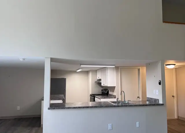 Photo of 585 Main St, Melrose, MA 02176